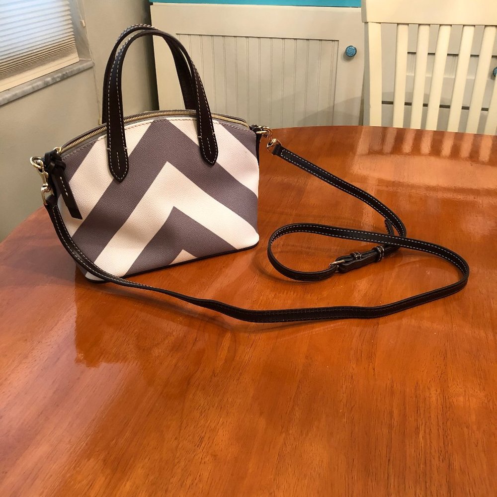 EUC Dooney & Burke Crossbody